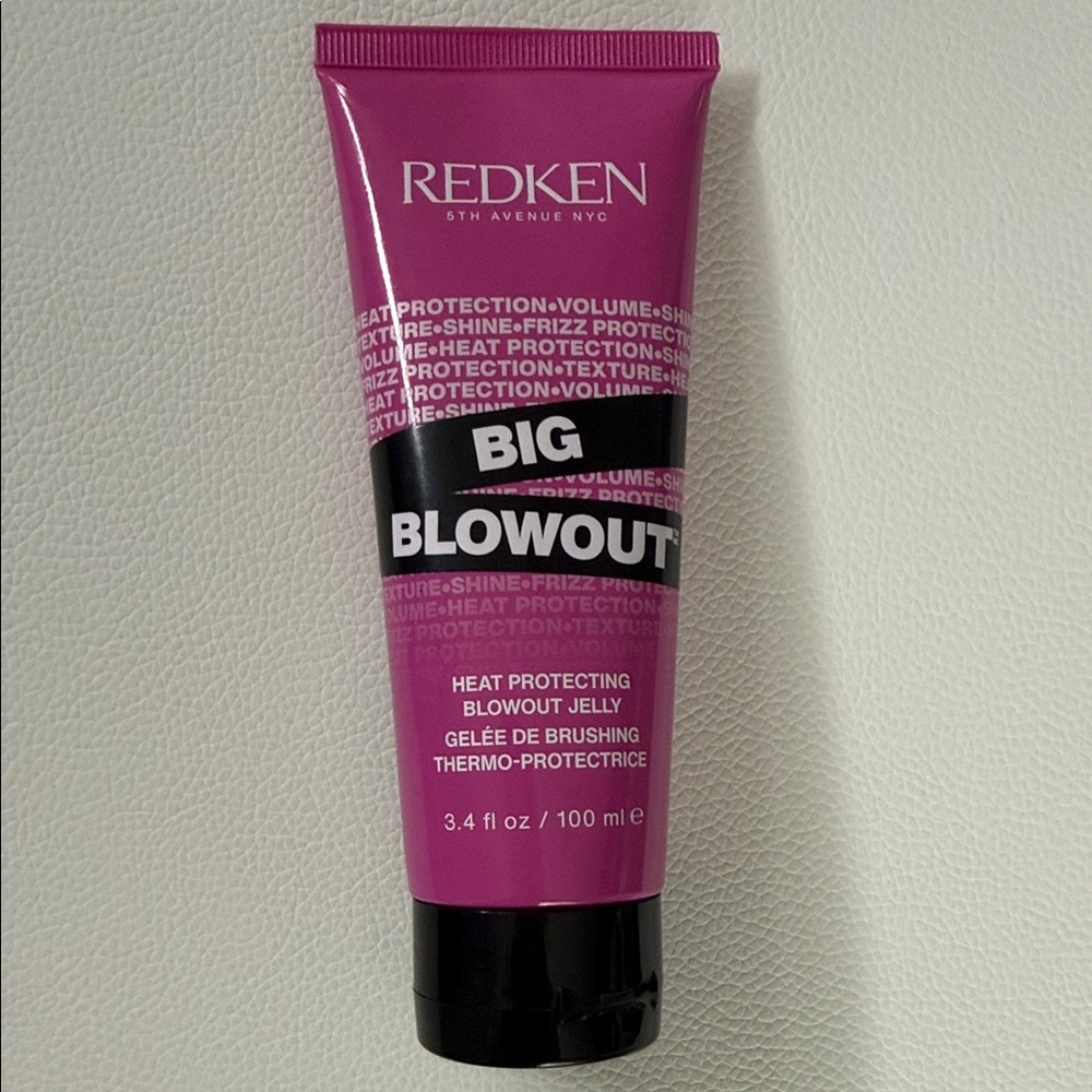 Redken Big Blowout Heat Protecting Jelly - Pink and Black